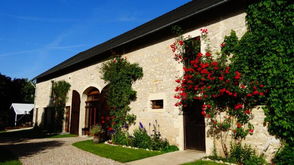 Beaulieu-sur-Loire Maison Des Maries מראה חיצוני תמונה
